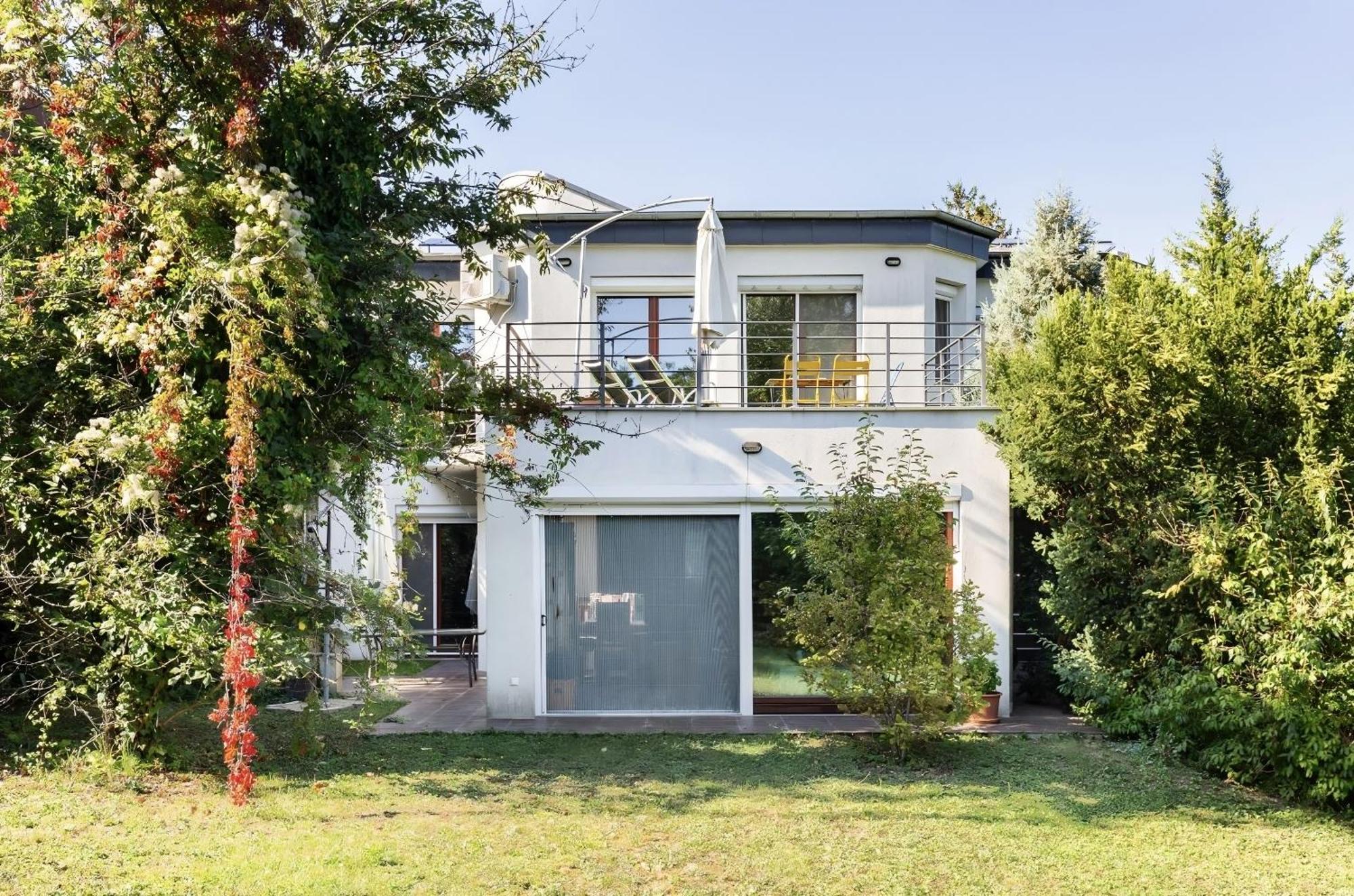 Maharaja Mountain Palace With Free Privat Parking And Garden Budapest Extérieur photo
